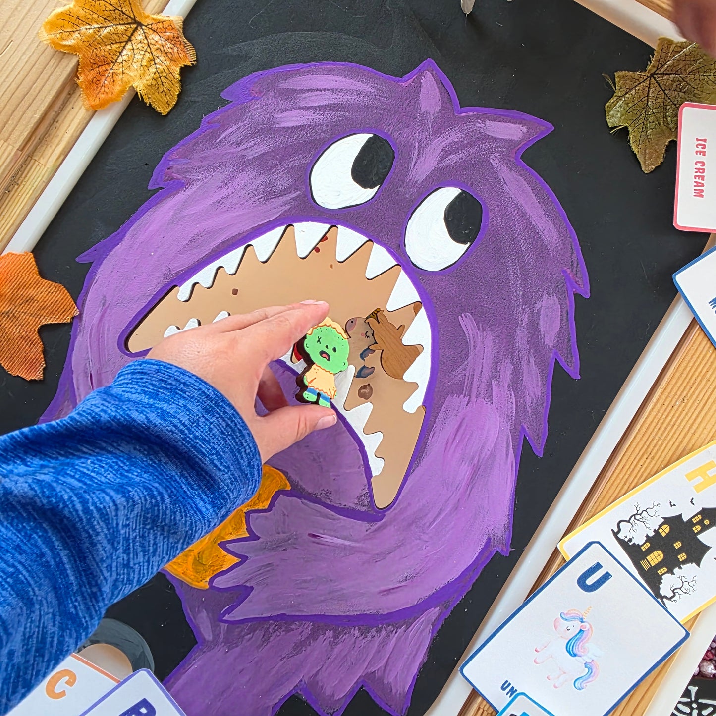 Feed The Monster Flisat Sensory Kit