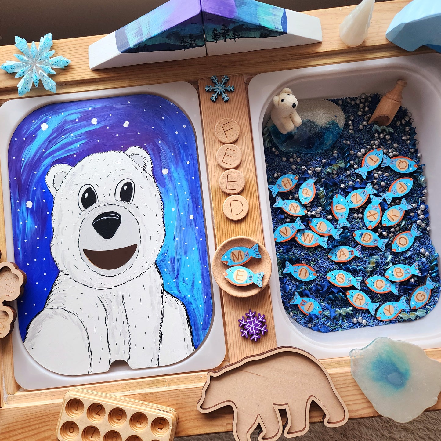 Feed The Polar Bear Flisat Cover with Alphabet fish